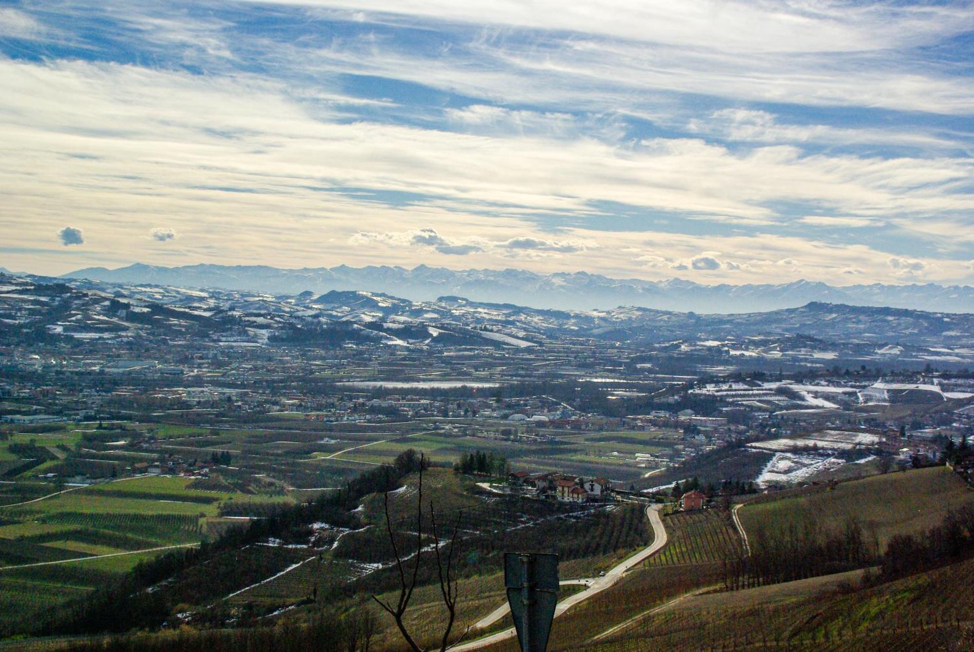 Vista Langhe - Cerratohouses Guarene Esterno foto