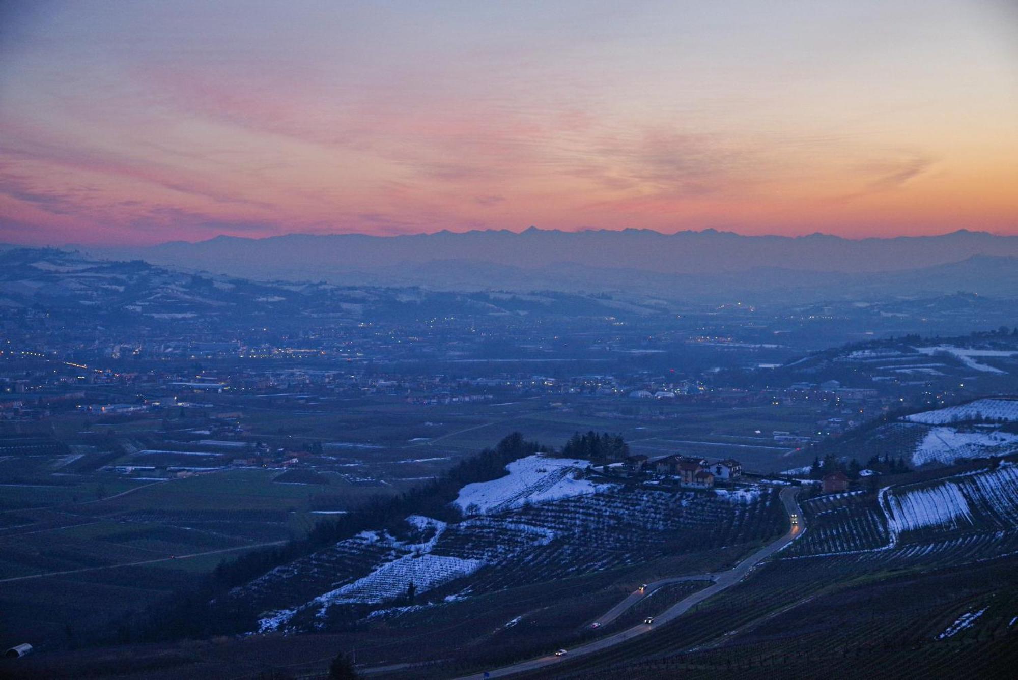 Vista Langhe - Cerratohouses Guarene Esterno foto